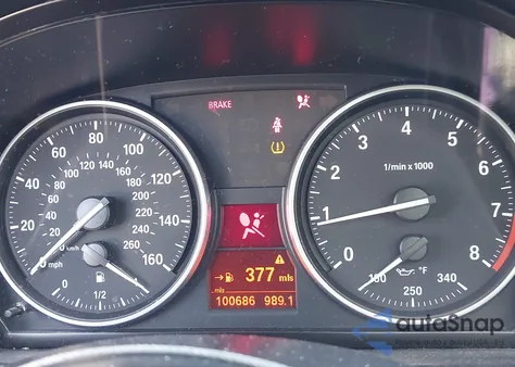 2011 BMW 328I xDrive z USA, uszkodzony, nr VIN WBAKF3C57BE445659